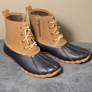 Sz 8, Navy Duck Boots (off brand)